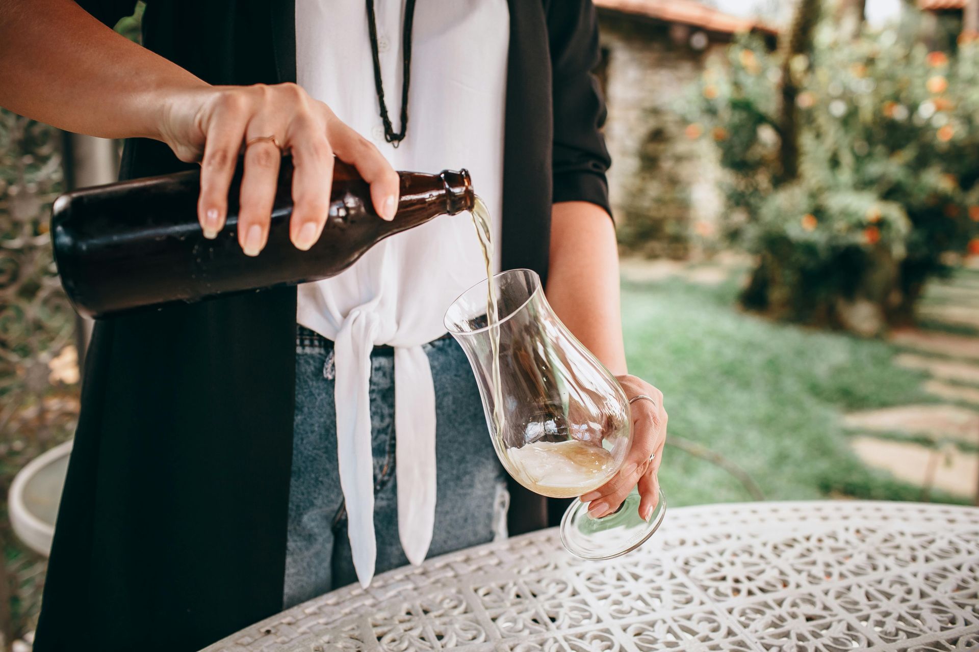 Koduõlu. Aakre, Elva vald. Janari Motokohvik